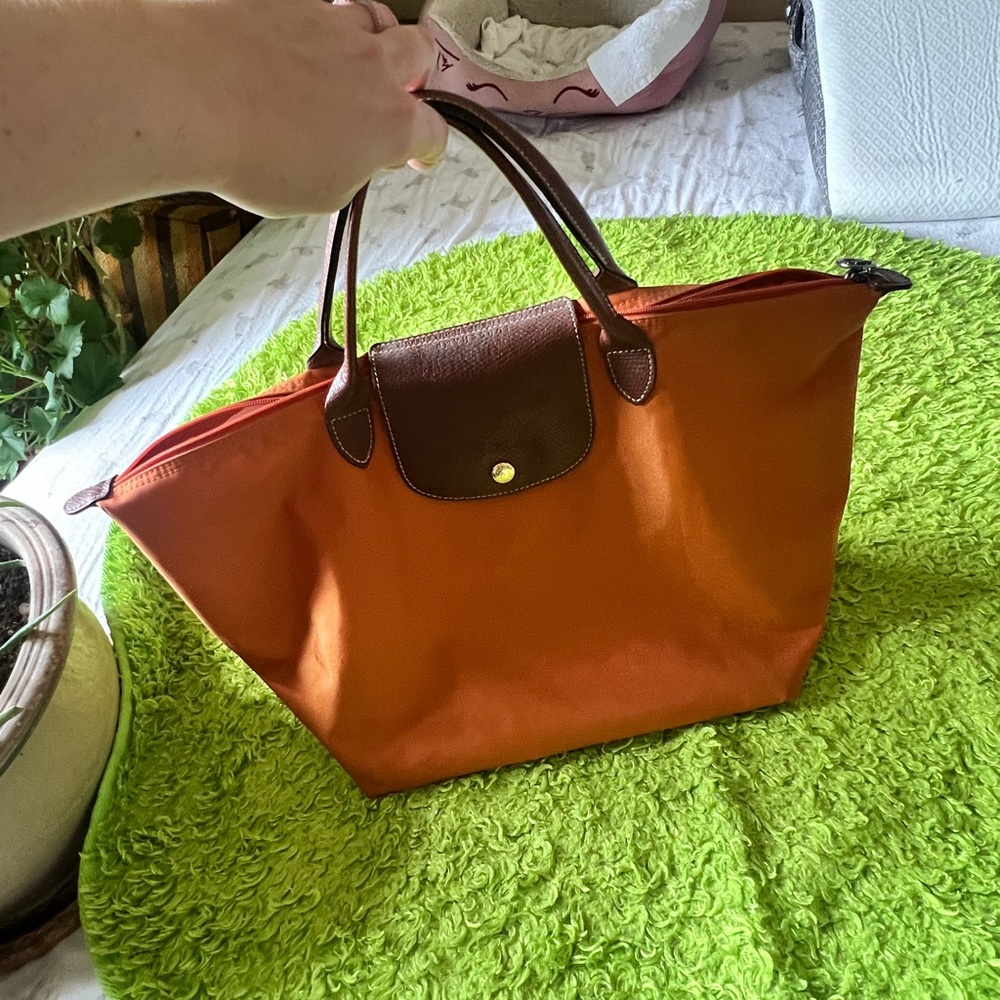 Longchamp Le Pilage Large Orange Tote Bag with Brown Accents - Picture 2 of 4